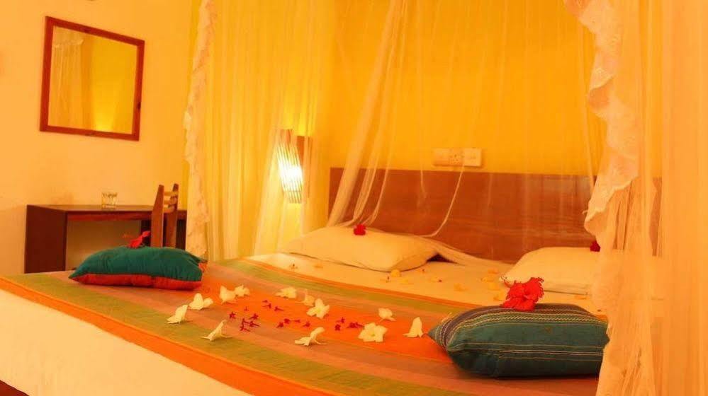 Primrose Guest House Unawatuna Eksteriør bilde